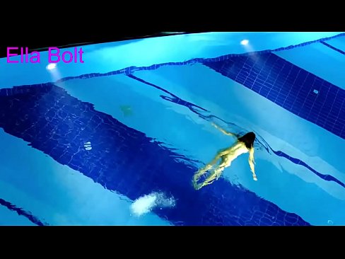❤️ No puedo dejar de mirar, joven rubia pillada nadando desnuda en la piscina del complejo ELLA BOLT ❤ Video de porno en es.taxiporec.top ❌️❤️❤️❤️❤️❤️❤️❤️